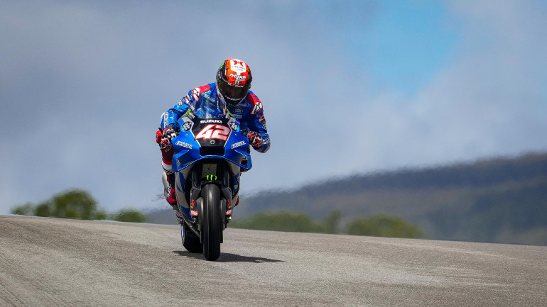 Από την 23η στην 4η θέση ο Alex Rins με τη Suzuki.