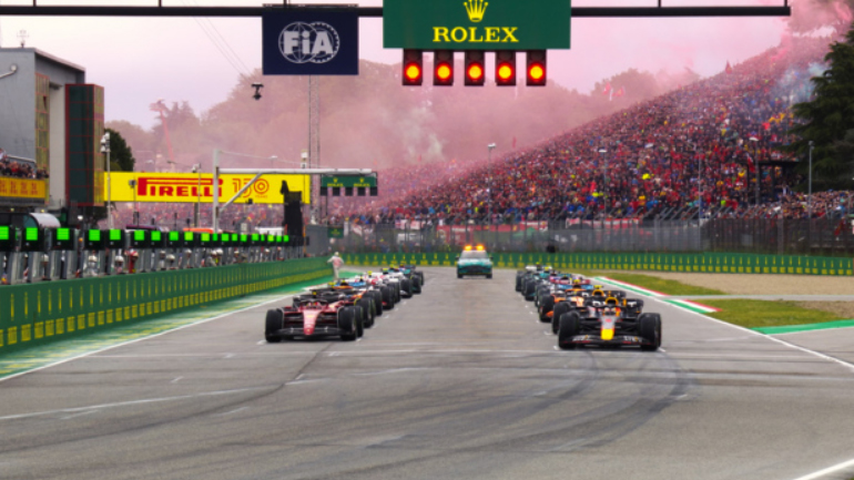 Κυρίαρχος ο Verstappen στην Ιταλία. Απογοήτευση για την Ferrari