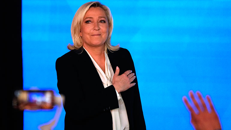 Γαλλικές εκλογές: Η Μαρίν Λεπέν παραδέχεται την ήττα της