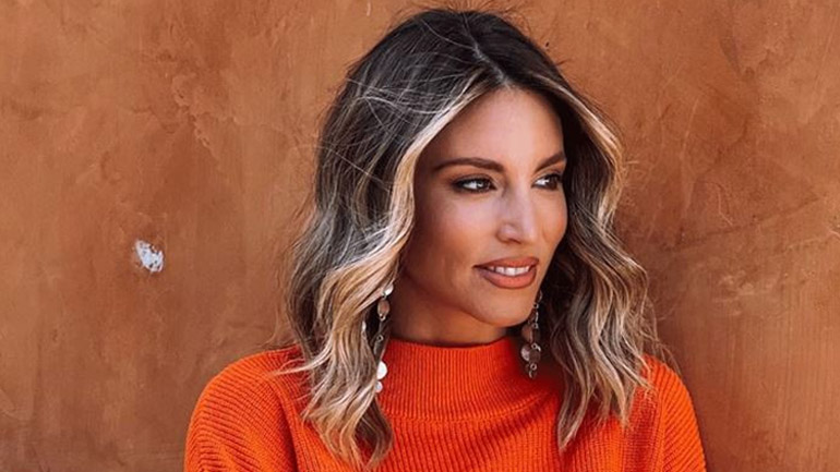 Αθηνά Οικονομάκου: Μιλάει για τον Φίλιππο Μιχόπουλο, την κόρη της και την επιστροφή της στην τηλεόραση