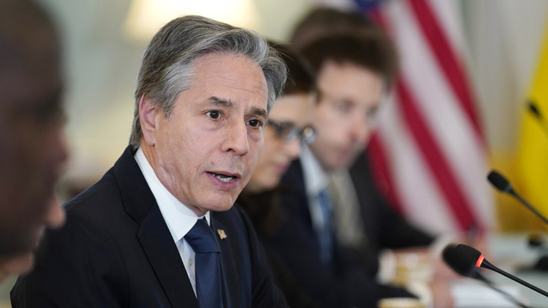 Στο Κίεβο οι υπουργοί Εξωτερικών και Άμυνας των ΗΠΑ για συνομιλίες με τον Ζελένσκι