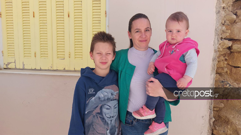 Από την Ουκρανία στην Κρήτη: Η Γιούλια πήρε τα δυο της παιδιά και άφησε πατέρα, σύζυγο, αδερφό στον πόλεμο