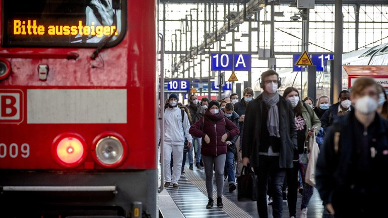 Κορωνοϊός: 304 θάνατοι το τελευταίο 24ωρο στη Γερμανία