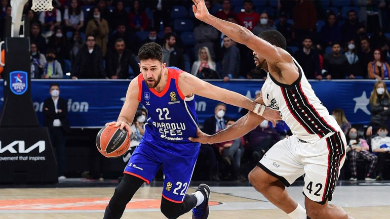 Διπλασίασε τις νίκες της η Εφές, 77-65 την Αρμάνι Μιλάνο