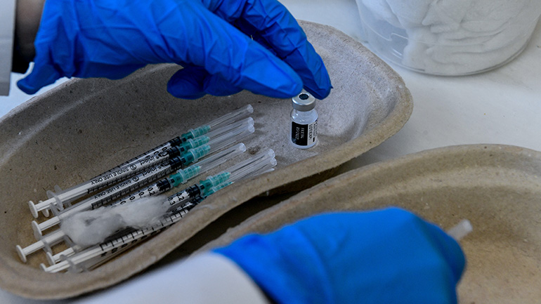 Κύπρος: Ξεκινά η χορήγηση 4ης δόσης εμβολίου κατά του κορωνοϊού σε άτομα άνω των 60 ετών