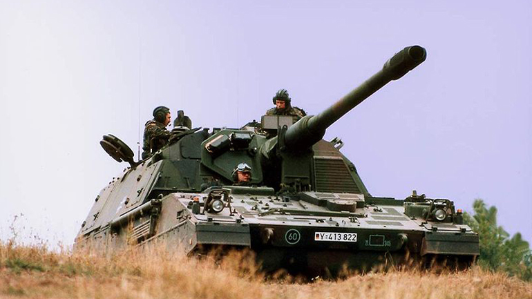 Η Ολλανδία προσφέρει αυτοκινούμενα πυροβόλα στην Ουκρανία