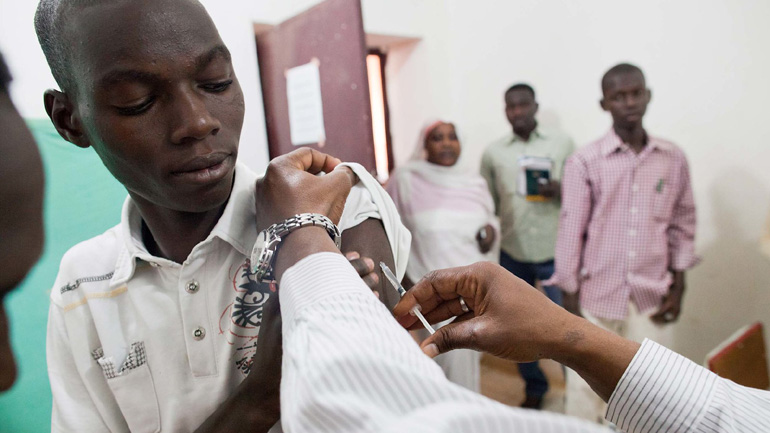 Κονγκό: Εκστρατεία εμβολιασμού κατά του Έμπολα, ώστε να περιοριστεί η εξάπλωση της νόσου