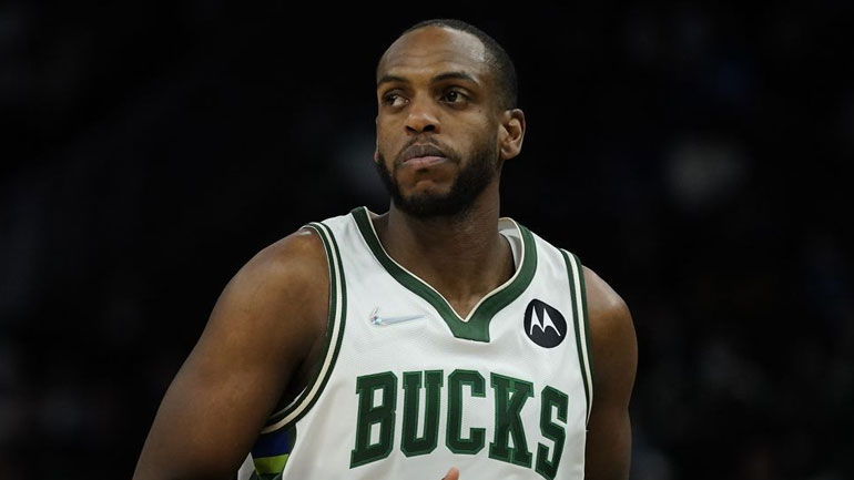 Μιλγουόκι Μπακς: Δύσκολα θα προλάβει τη σειρά με τους Σέλτικς ο Κρις Μίντλετον