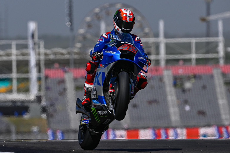 Πολύ φορμαρισμένος ο Alex Rins με την Suzuki.