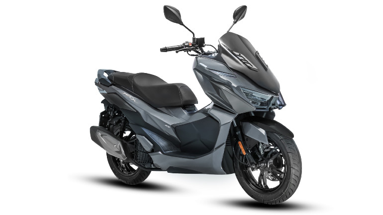 Το JetX είναι το premium scooter της SYM στην κατηγορία των 125 κ.εκ.