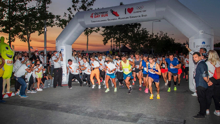 Ο Ολυμπιονίκης Στέφανος Ντούσκος στο 5o ”Olympic Day Run” Greece