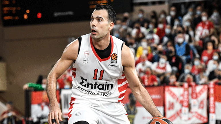 Σλούκας: «Αύριο είναι μια ωραία ημέρα για να τελειώσουμε τη σειρά»