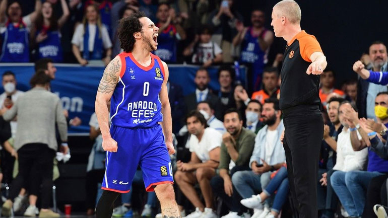 Στο Βελιγράδι για το back to back η Αναντολού Εφές, 75-70 την Αρμάνι Μιλάνο Στο Βελιγράδι για το back to back η Αναντολού Εφές, 75-70 την Αρμάνι Μιλάνο