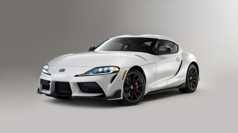 Ντεμπούτο για την χειροκίνητη Toyota Supra 