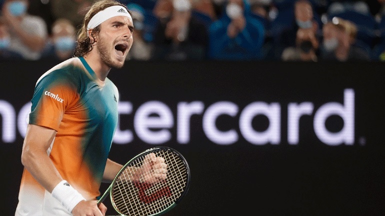 Τσιτσιπάς: «Ο μισθός είναι δωροδοκία» – Σάλος στο Twitter για το σχόλιο του Έλληνα τενίστα