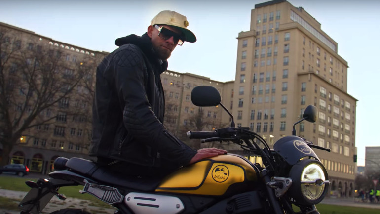 Το Yamaha XSR 125 του ντράμερ Onkel