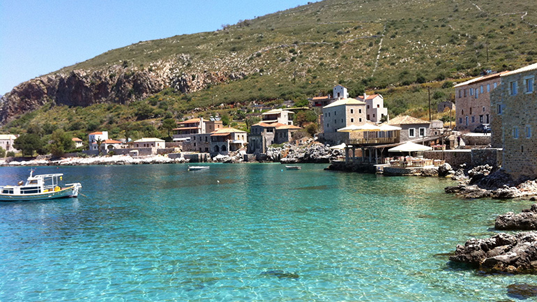 5+1 κοντινοί προορισμοί στην Αθήνα ενόψει του τριήμερου της Πρωτομαγιάς