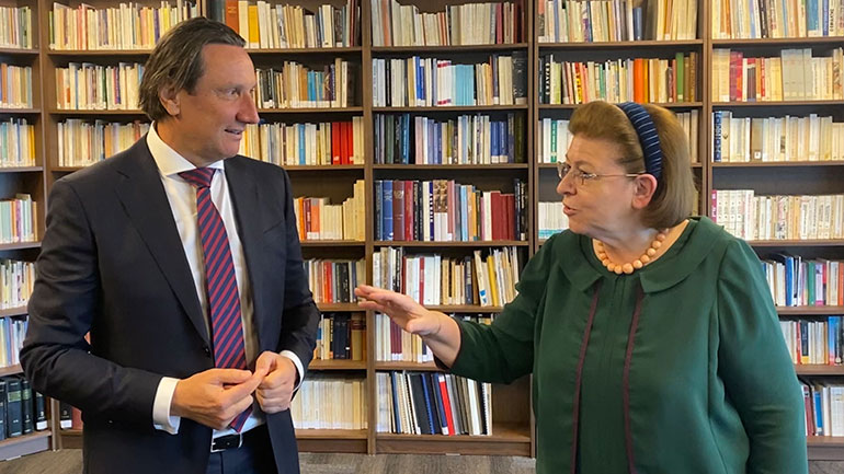 Συνεργασία Μενδώνη με τον Υπουργό Δημιουργικών Βιομηχανιών της Βικτώριας και την Ελληνική Κοινότητα στη Μελβούρνη