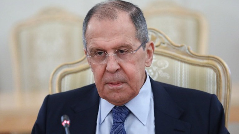 Ο Λαβρόφ κατηγορεί τη Δύση για το αδιέξοδο στις ειρηνευτικές συνομιλίες με την Ουκρανία