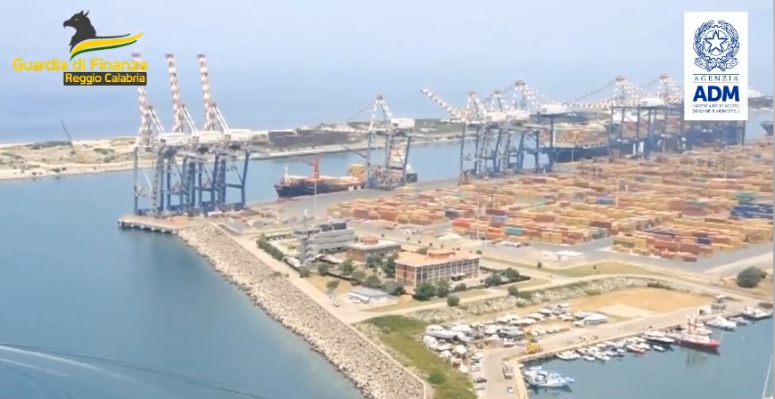 Λιμάνι Τζόια Τάουρο 