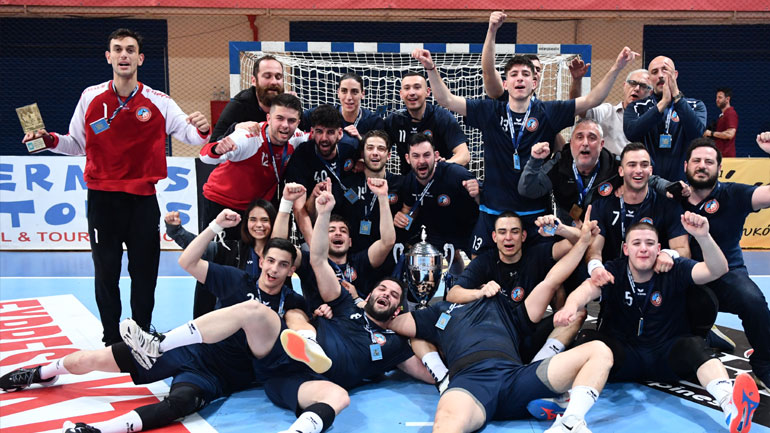 Χάντμπολ: Τεράστια έκπληξη από την Πυλαία – Νίκησε 21-20 την ΑΕΚ και κατέκτησε το Κύπελλο Ελλάδας!