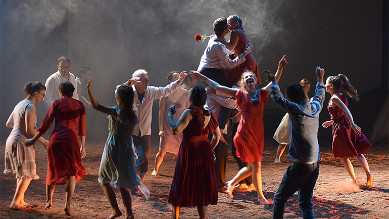 Τα υπέροχα «Ερωτευμένα άλογα» συγκίνησαν στην πρεμιέρα τους!