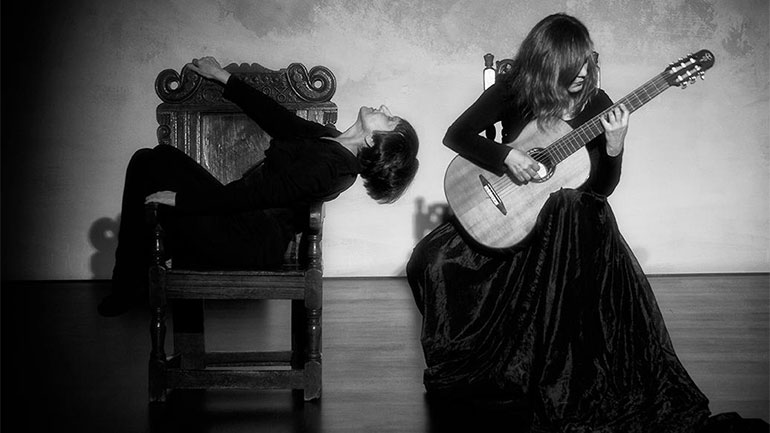 «Όνειρο η Ζωή» στο Μικροσκοπικό Θέατρο