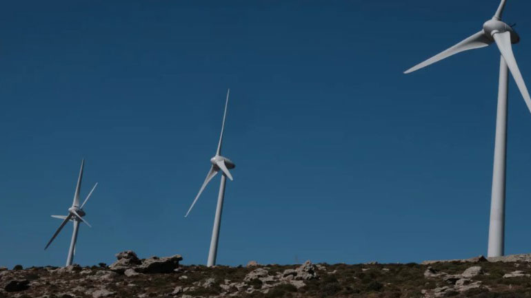 Οι ΑΠΕ «εργαλείο» στα χέρια Δήμων και Περιφερειών για φθηνότερη ενέργεια