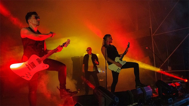 Οι θρυλικοί The Sisters of Mercy για μία συναυλία στη Θεσσαλονίκη