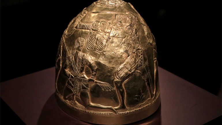 Oι Ουκρανοί κατηγορούν τους Ρώσους ότι λεηλάτησαν το χρυσό των Σκυθών από μουσείο της Μελιτόπολης