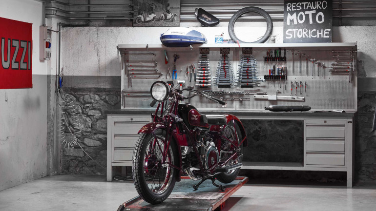 Διαθέσιμη ξανά η μοναδική συλλογή της Moto Guzzi