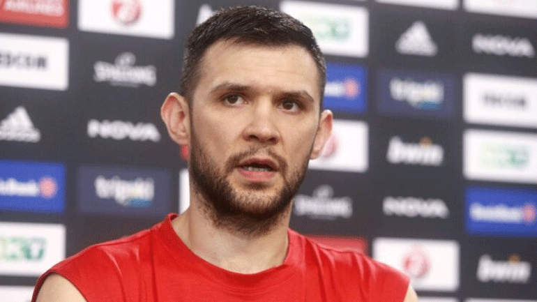 Παπανικολάου: «Μεγάλο προνόμιο να έχουμε τον κόσμο μας»