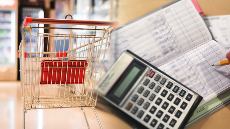 Συναγερμός στο Μαξίμου για την ακρίβεια