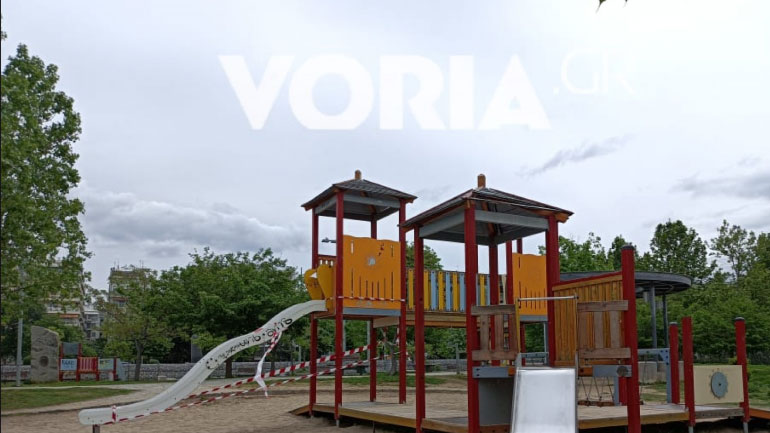 Συνελήφθη προϊστάμενος του δήμου Θεσσαλονίκης για το ατύχημα με την 8χρονη στην παιδική χαρά