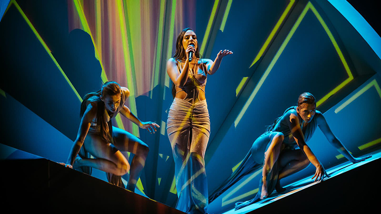 Ο Στέλιος Κουδουνάρης εμπνεύστηκε και σχεδίασε την εμφάνιση της Ανδρομάχης που εκπροσωπεί την Κύπρο στη Eurovision