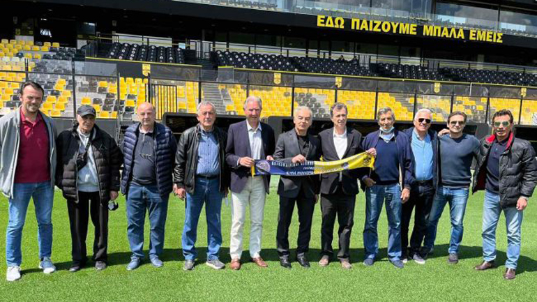 Στο γήπεδο του Άρη ο πατέρας του Άλκη Καμπανού, για πρώτη φορά μετά τη δολοφονία του γιου του