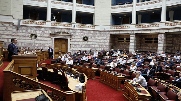 ΣΥΡΙΖΑ: Άμεση επιστροφή στο ΕΣΥ των μη εμβολιασμένων υγειονομικών που τέθηκαν σε αναστολή