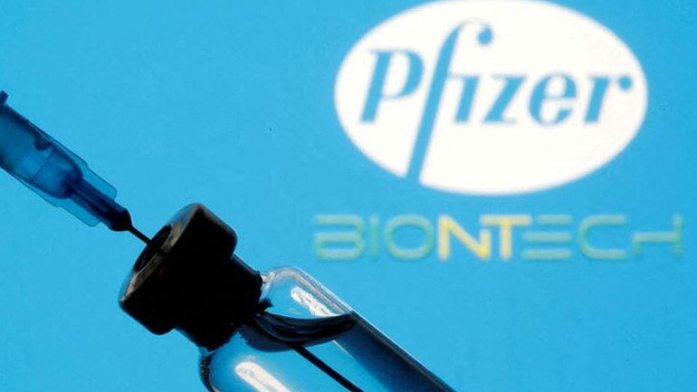 Pfizer: Εκτοξεύτηκαν τα έσοδα κατά 77% – Άγγιξαν σχεδόν τα 26 δισ. δολάρια