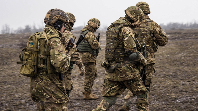 Ισραηλινοί πολεμούν μαζί με το τάγμα Αζόφ στην Ουκρανία, λέει η Μόσχα