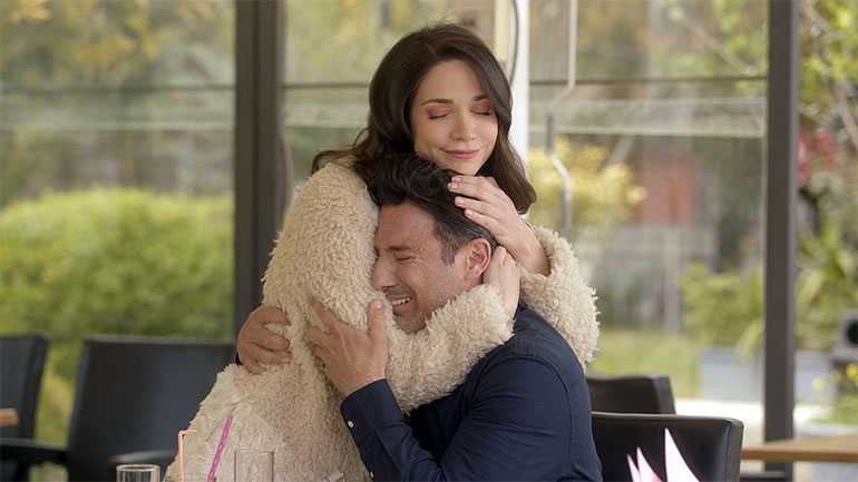 «Κι όμως είμαι ακόμα εδώ»: Η Κατερίνα μαθαίνει την αλήθεια κι εξαφανίζεται!