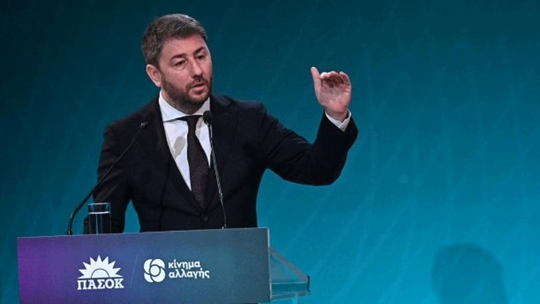 Ανδρουλάκης: Καταστροφικό ταγκό Μητσοτάκη-Τσίπρα