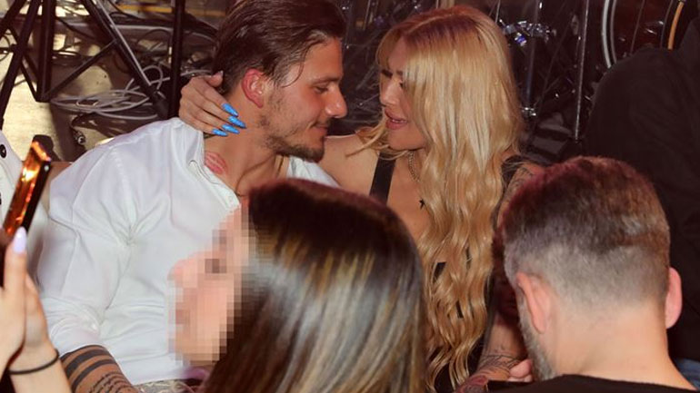 Αγγελική Ηλιάδη & Γρηγόρης Αναστασιάδης: Τρυφερά φιλιά σε νέα βραδινή τους έξοδο