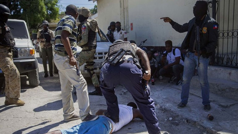 Αϊτή: Τουλάχιστον 75 νεκροί στις συγκρούσεις μεταξύ συμμοριών από τα τέλη Απριλίου