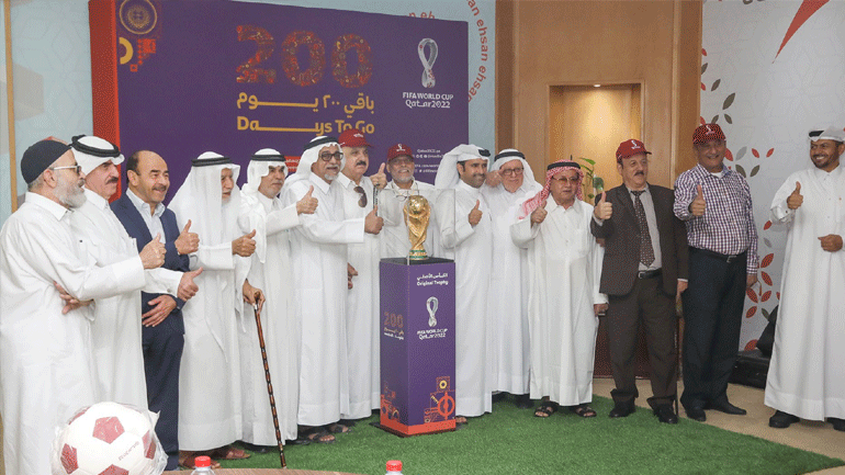 Μουντιάλ 2022: Ουρές στη Ντόχα από χιλιάδες μετανάστες εργάτες για να δουν από κοντά το τρόπαιο