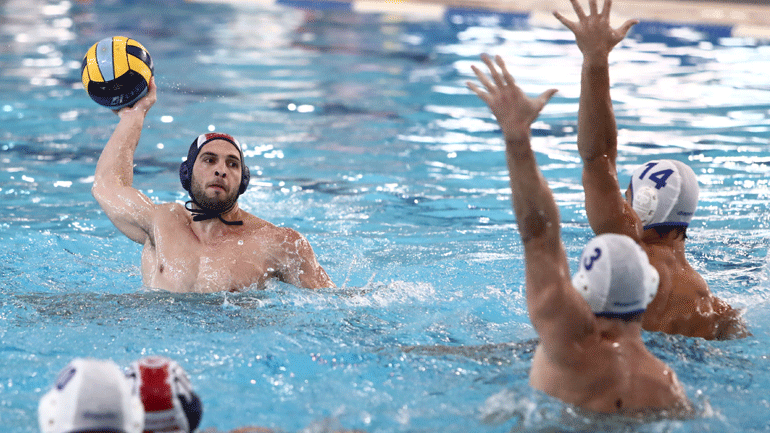 Πόλο: Στους ημιτελικούς ο Ολυμπιακός, 22-7 τη Γλυφάδα