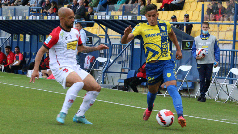 «Λευκή» ισοπαλία στο Αγρίνιο για Παναιτωλικό και Βόλο