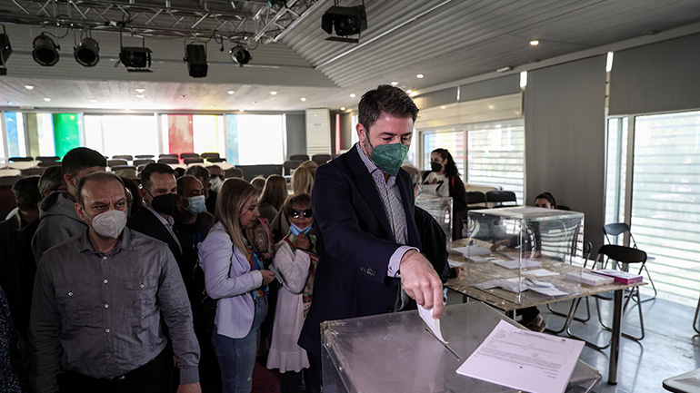 Μία ώρα παράταση στην ψηφοφορία των εσωκομματικών εκλογών του ΚΙΝΑΛ – Οι κάλπες θα κλείσουν στις 20:00 Μία ώρα παράταση στην ψηφοφορία των εσωκομματικών εκλογών του ΚΙΝΑΛ – Οι κάλπες θα κλείσουν στις 20:00