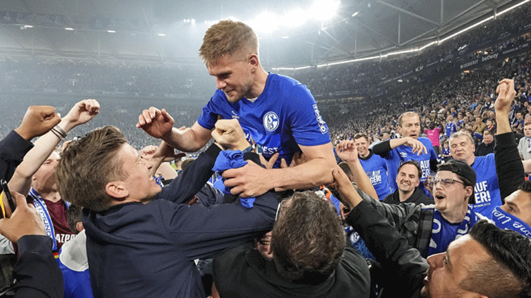 Γερμανία: Επέστρεψε στην Bundesliga η Σάλκε