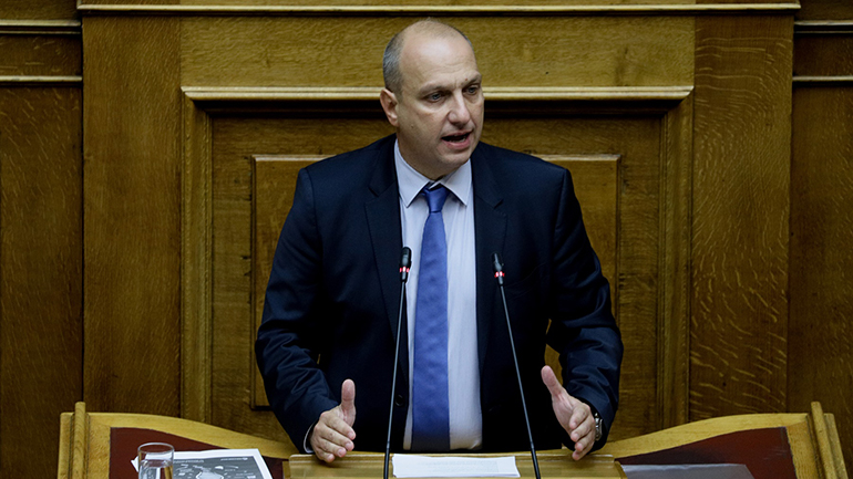 Οικονόμου για ΣΥΡΙΖΑ: «Όσα λιγότερα καταλαβαίνει κανείς, τόσα περισσότερα λέει»