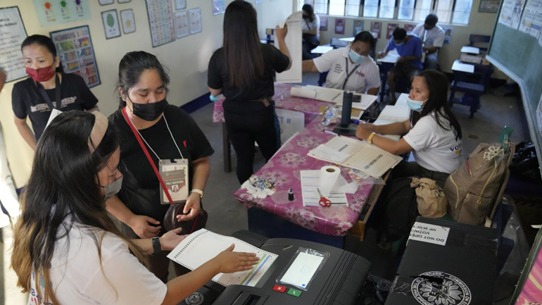 Φιλιππίνες: Άνοιξαν οι κάλπες για τις προεδρικές εκλογές